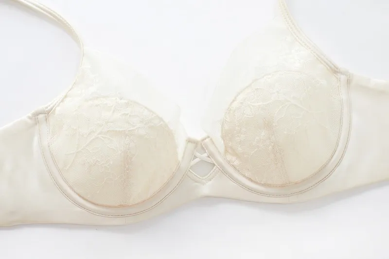 2025 Wholesale Hot Sell Woman Ultra-Thin Embroidery Lace Trim Sexy Breathable Soft Bra Set Underwear Sexy Lingerie