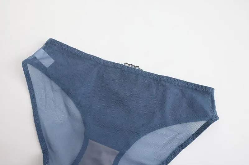 2025 Wholesale See-Through Lace Romantic Anti-Sagging Thongs Breathable Women Soft Bra Ultra-Thin Set Sexy Underwear Lingerie