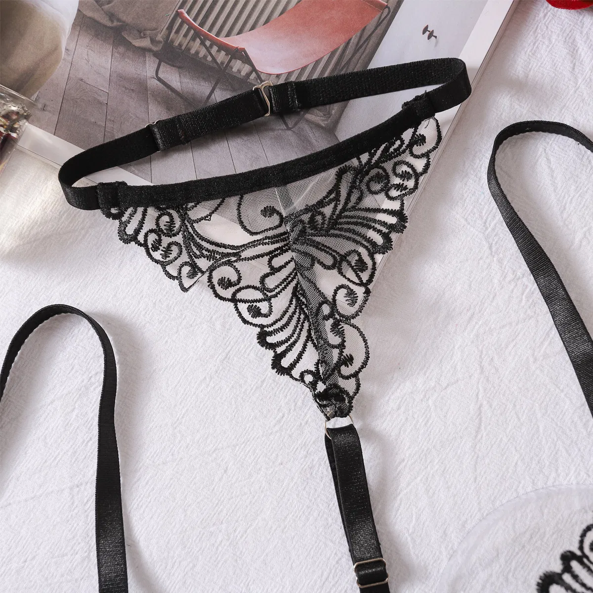 Wholesale Embroidery Flower See-Through Mesh Underwear Set Hot Hangingneck Women Lingerie