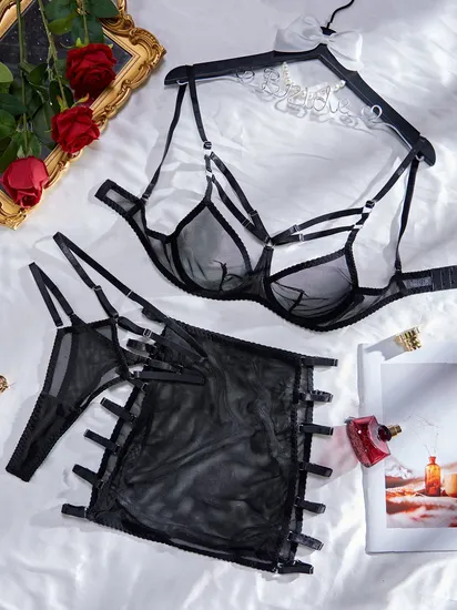 Wholesale Erotic See-Through Mesh Underwear Set for Woman Sexy Hollow out Lingerie