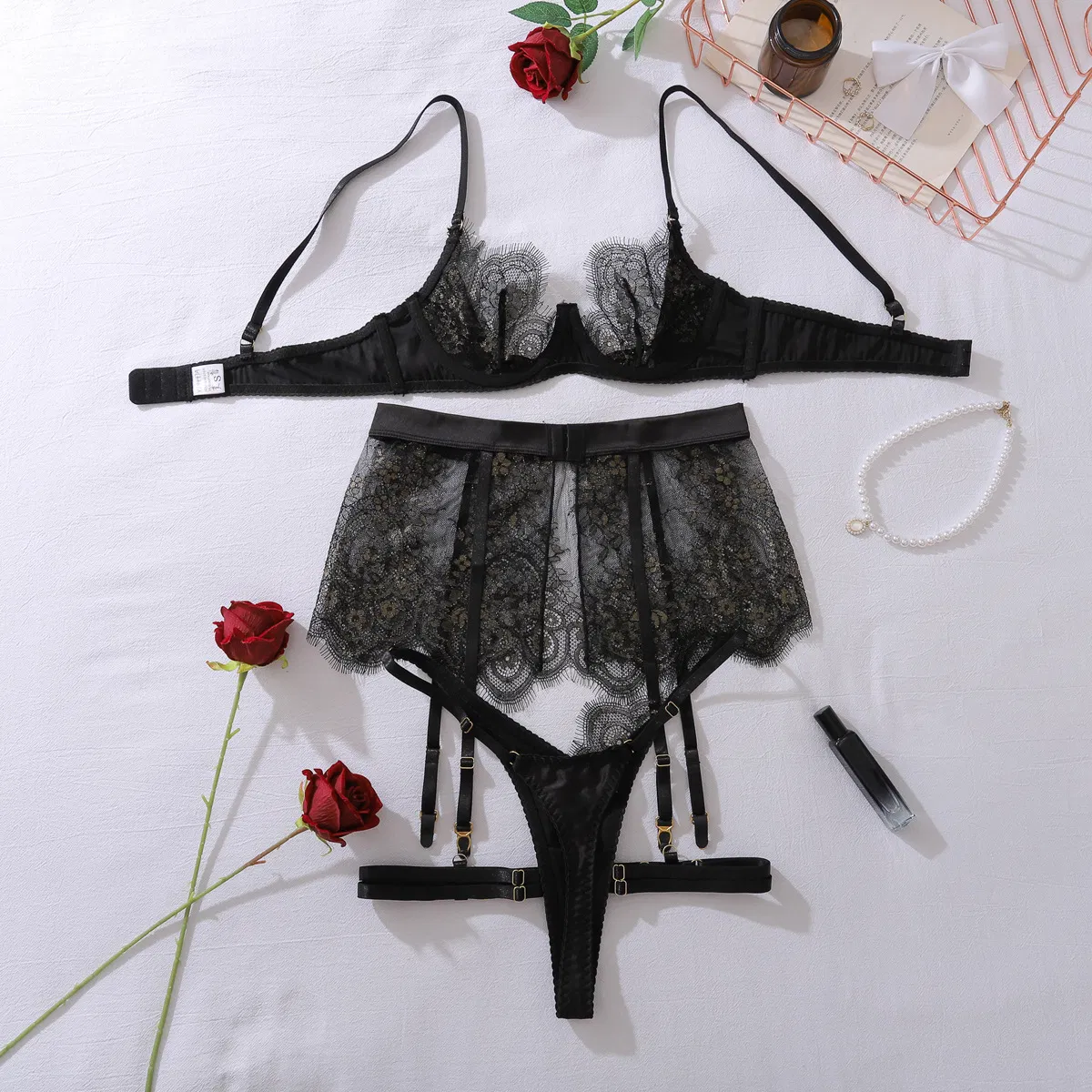 Wholesale See-Through Ultra-Thin Women's Underwear Set Sexy Embroidery Floral Lace Lingerie
