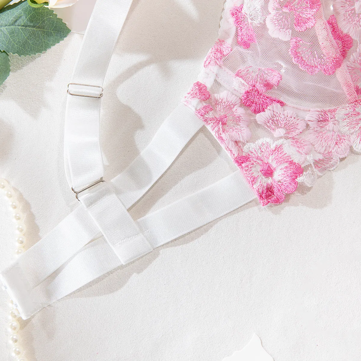 Wholesale Flower Embroidered Bra Set Sexy Perspective Thin Woman Lingerie