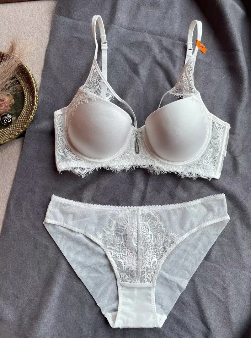 Fashion Sexy Hollow out Seamless Lingerie Push up Underwear Bra Set for Women