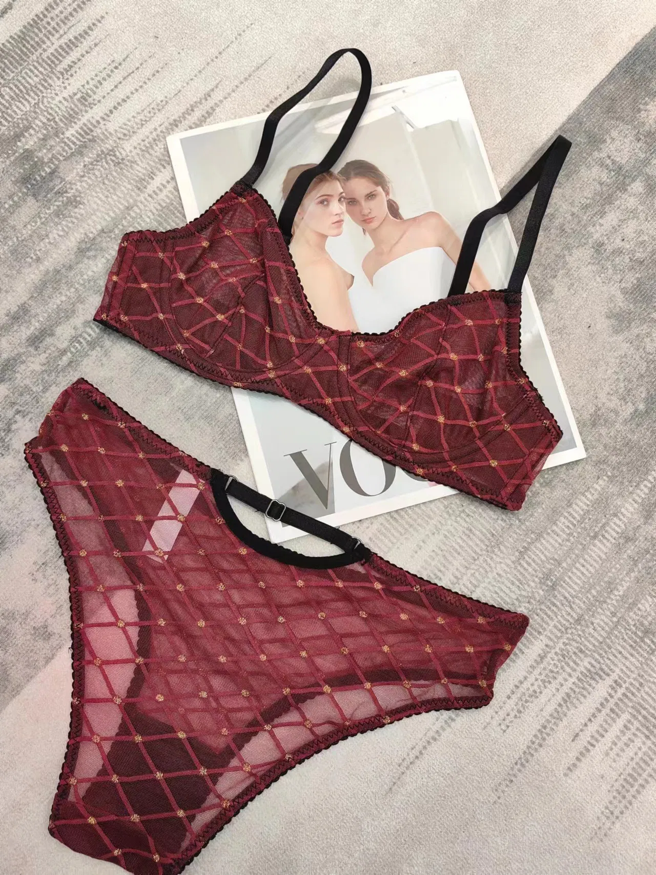 Wholesale Underwear French Lace Ultra-Thin Transparent Romantic for Women Soft Sexy Bra Set Lingerie