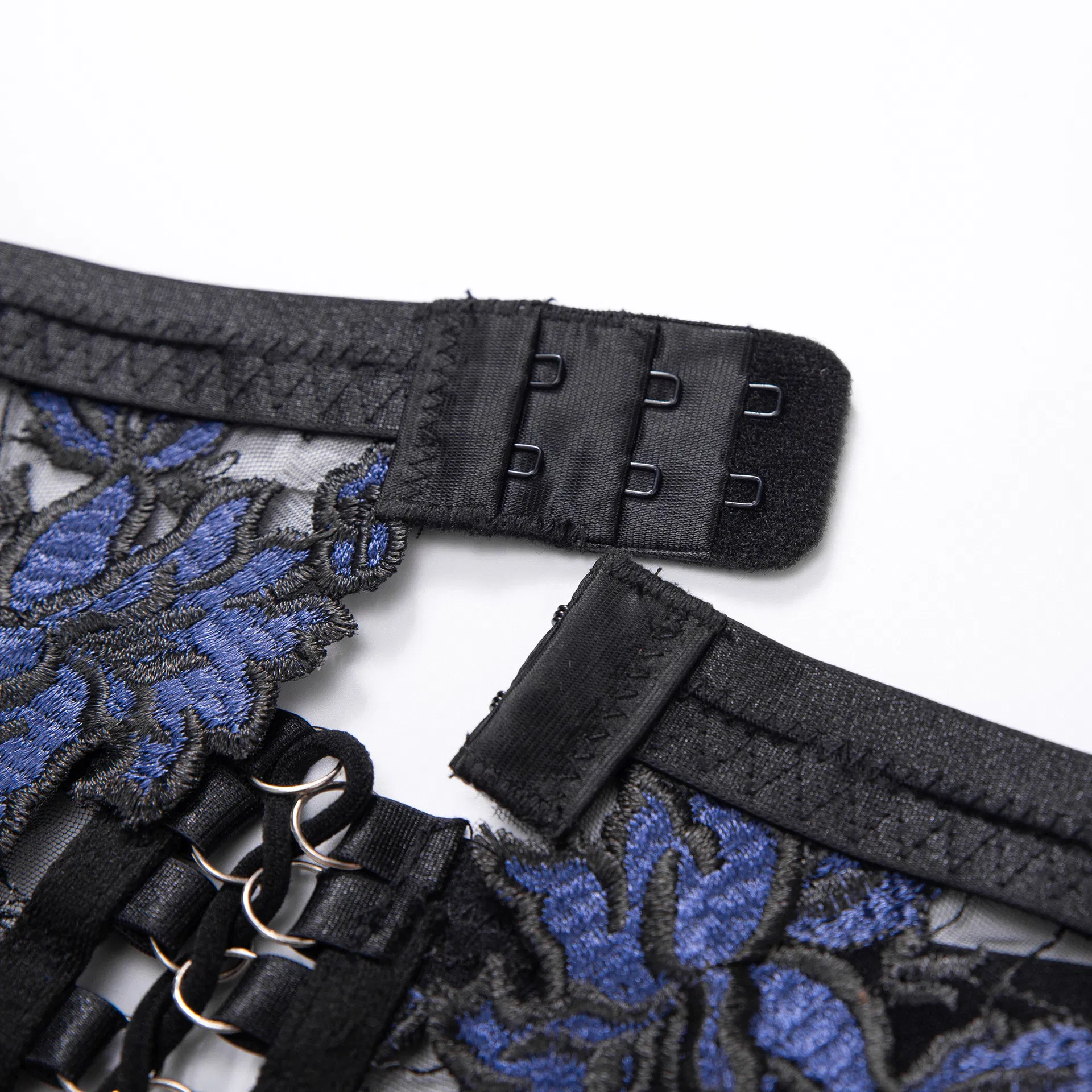 Wholesale Floral Embroidery Woman Bra Panty Set Sexy See-Through Garter Lingerie