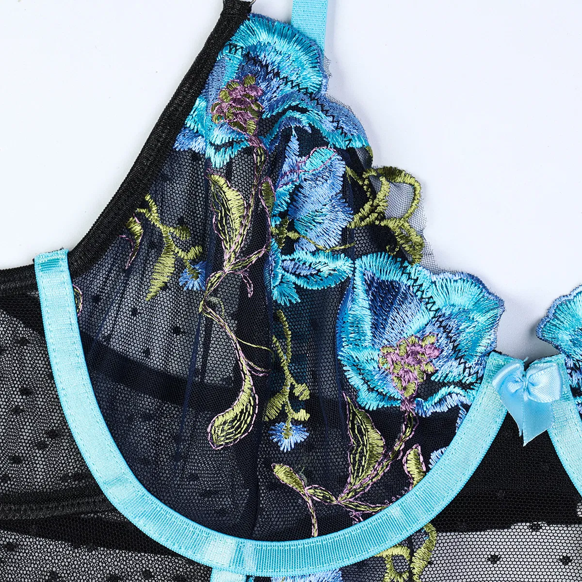 Sexy Ultra-Thin Flower Embroidery Woman Underwear Set Wholesale Garter Belt Lingerie