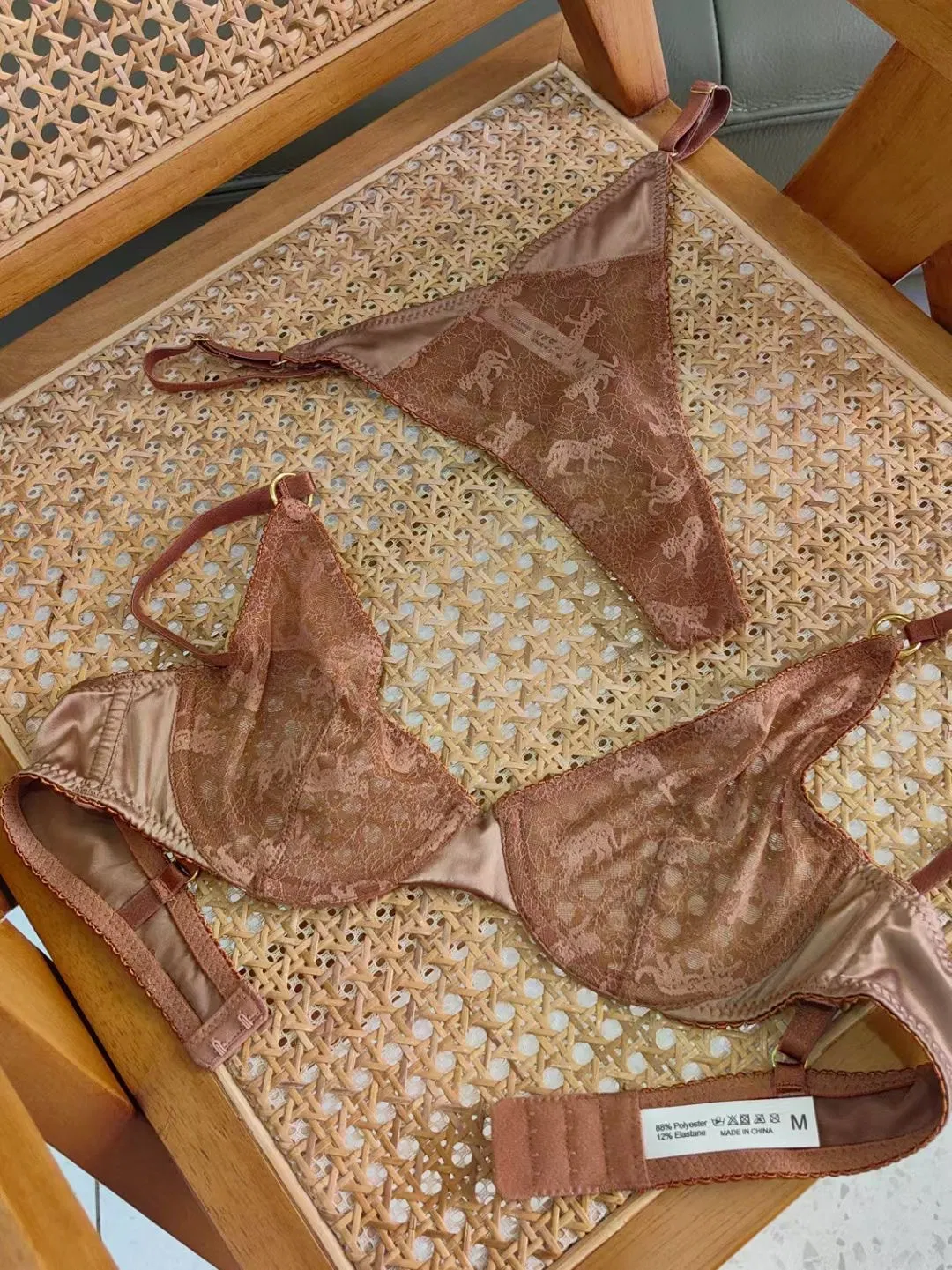 Wholesale New Style Romantic Hot Sell Sexy Erotic Set Transparent Lace for Women Ultra-Thin Bra Underwear Lingerie