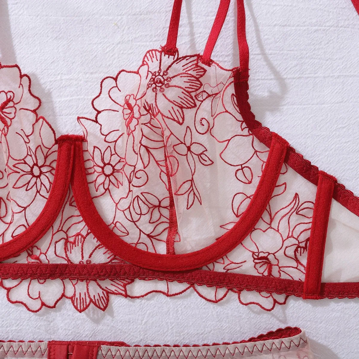 Sexy See-Through Mesh Women Bra Set Hot Selling V-Neck Embroidered Lace Lingerie
