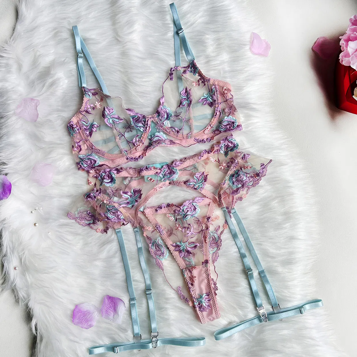 Wholesale Luxury See-Through Underwear Set for Woman Sexy Embroidery 4PCS Lingerie