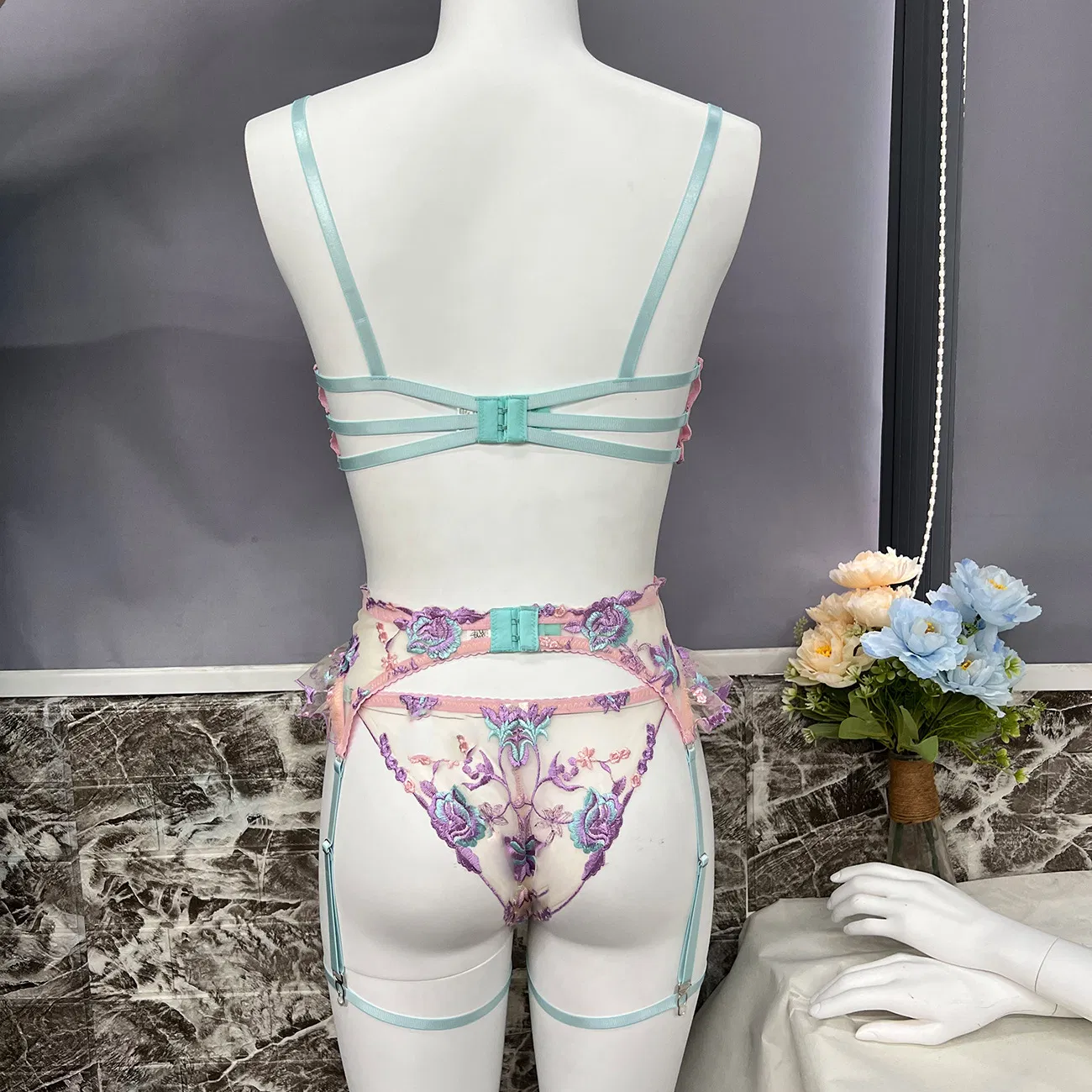Wholesale Luxury See-Through Underwear Set for Woman Sexy Embroidery 4PCS Lingerie