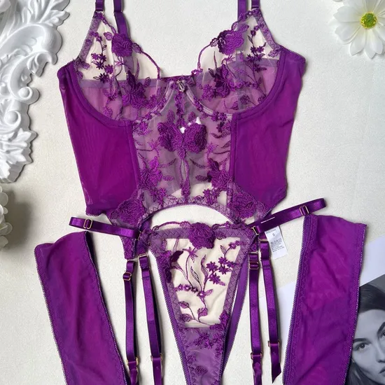 Hot Sale Flower Embroidery Fishbone Woman Bra Set Sexy See-Through Mesh Lingerie