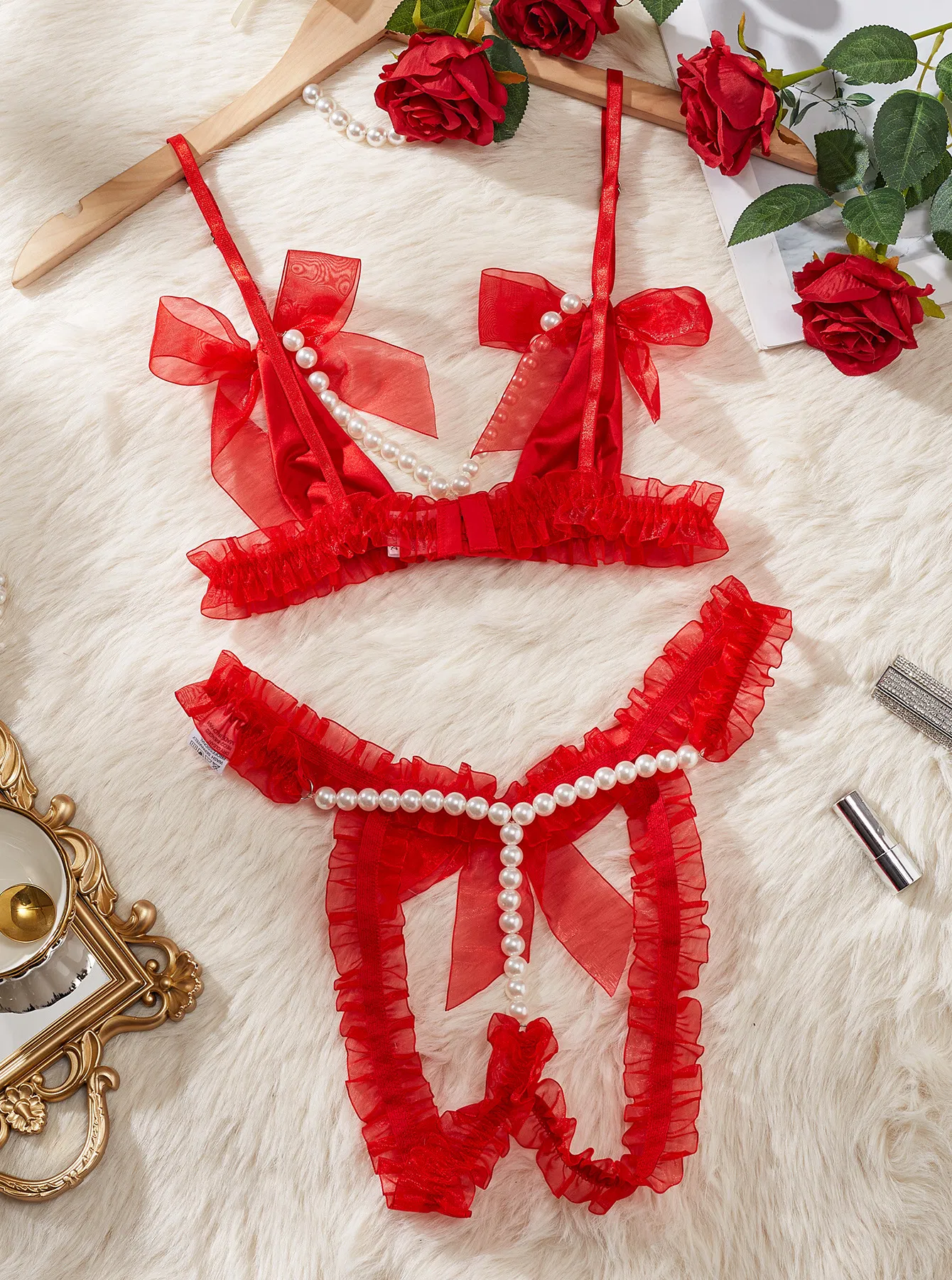 Wholesale Pearl Crotchless Hollow out Bra Panty Sets Sexy Ruffled Women Lingerie