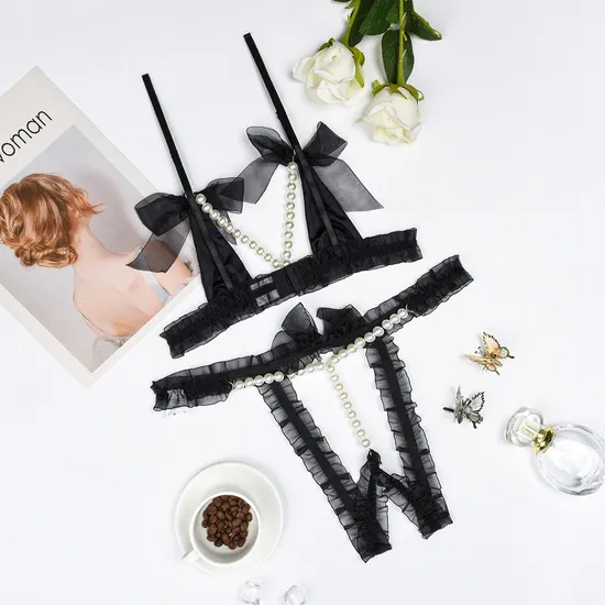 Wholesale Pearl Crotchless Hollow out Bra Panty Sets Sexy Ruffled Women Lingerie