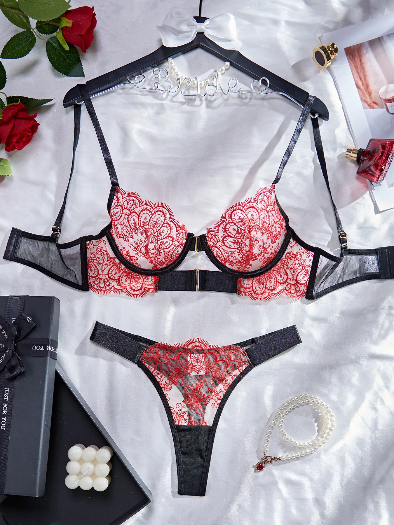 Sexy Luxury See-Through Bra Panty Sets New Fashion Embroidery Eyelash Lace Lingerie