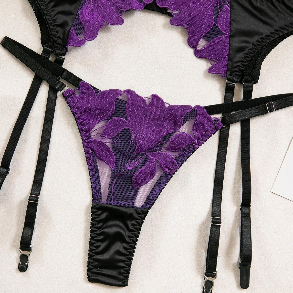 Wholesale Mesh See-Through Floral Embroidery Underwear Set Sexy Women's Three-Piece Lingerie