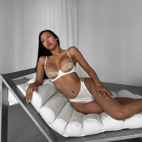 Wholesale Ultra Thin Underwear Set Sexy Flower Embroidery See Through Lingerie