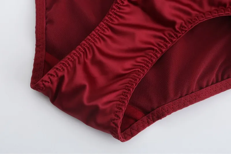 Wholesale French Style Transparent Eyelash Lace Sexy Breathable Satin Ultra-Thin Lingerie for Women Gathering Bra Set Underwear