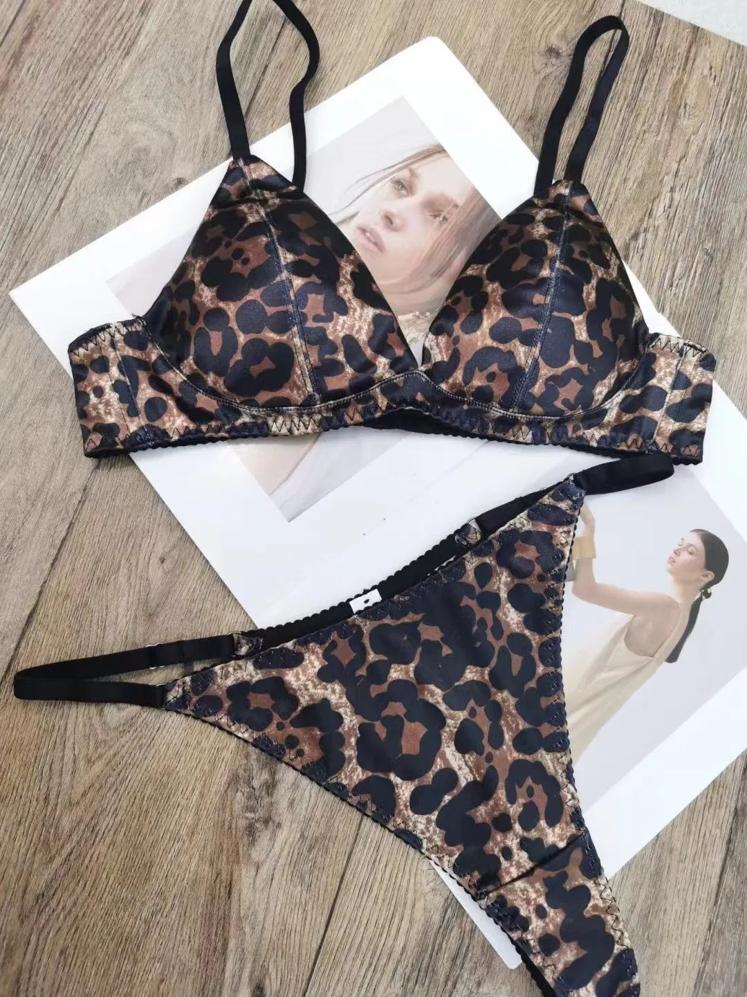 Underwear Wholesale French Ultra-Thin Romantic for Women Satin Soft Sexy Bra Set Lingerie
