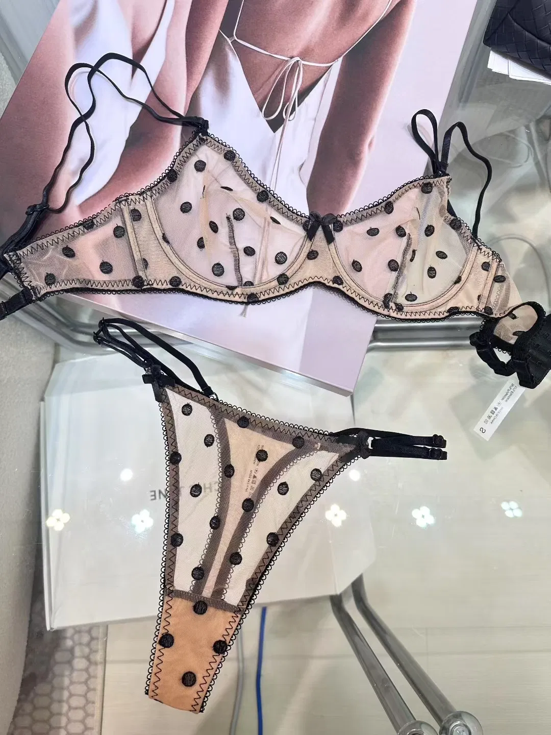 New Style Sexy Romantic Bra Set for Women French Ultra-Thin Mesh Underwear Lingerie