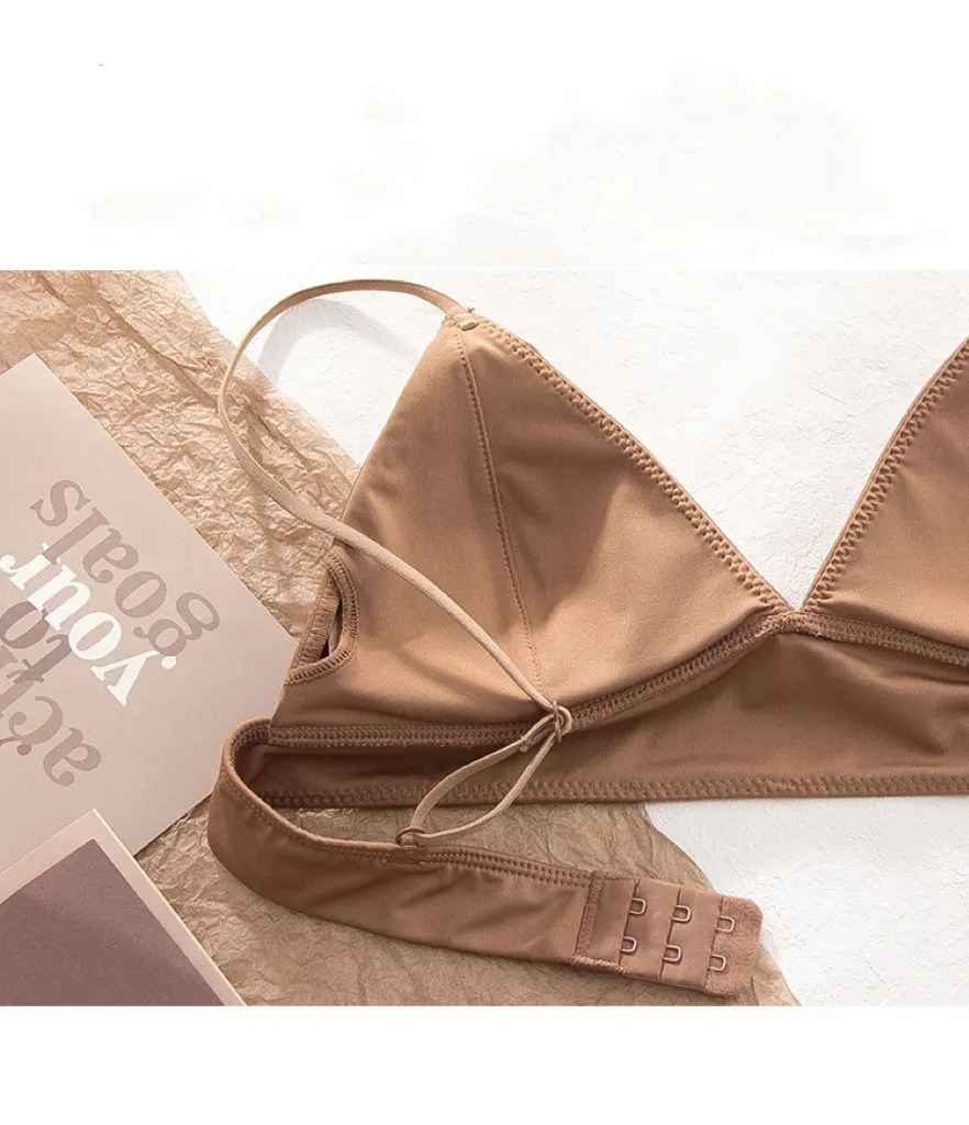Wholesale French Ultra-Thin Triangular Cup Underwear Bra Gathering Set Sexy Lingerie