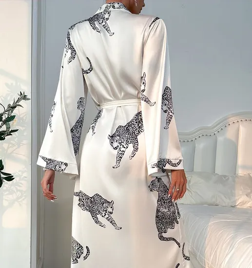Wholesale Women's Nightwear Dress Sleepwear with Tie up Sexy Satin Long Sleeve Robe
