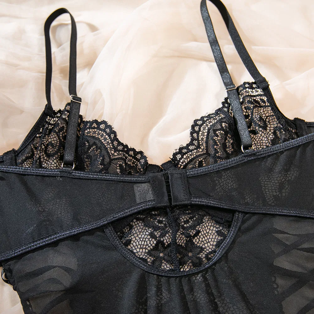 Wholesale Hollow out One Piece Underwear Set Sexy Embroidered Lace Woman Lingerie