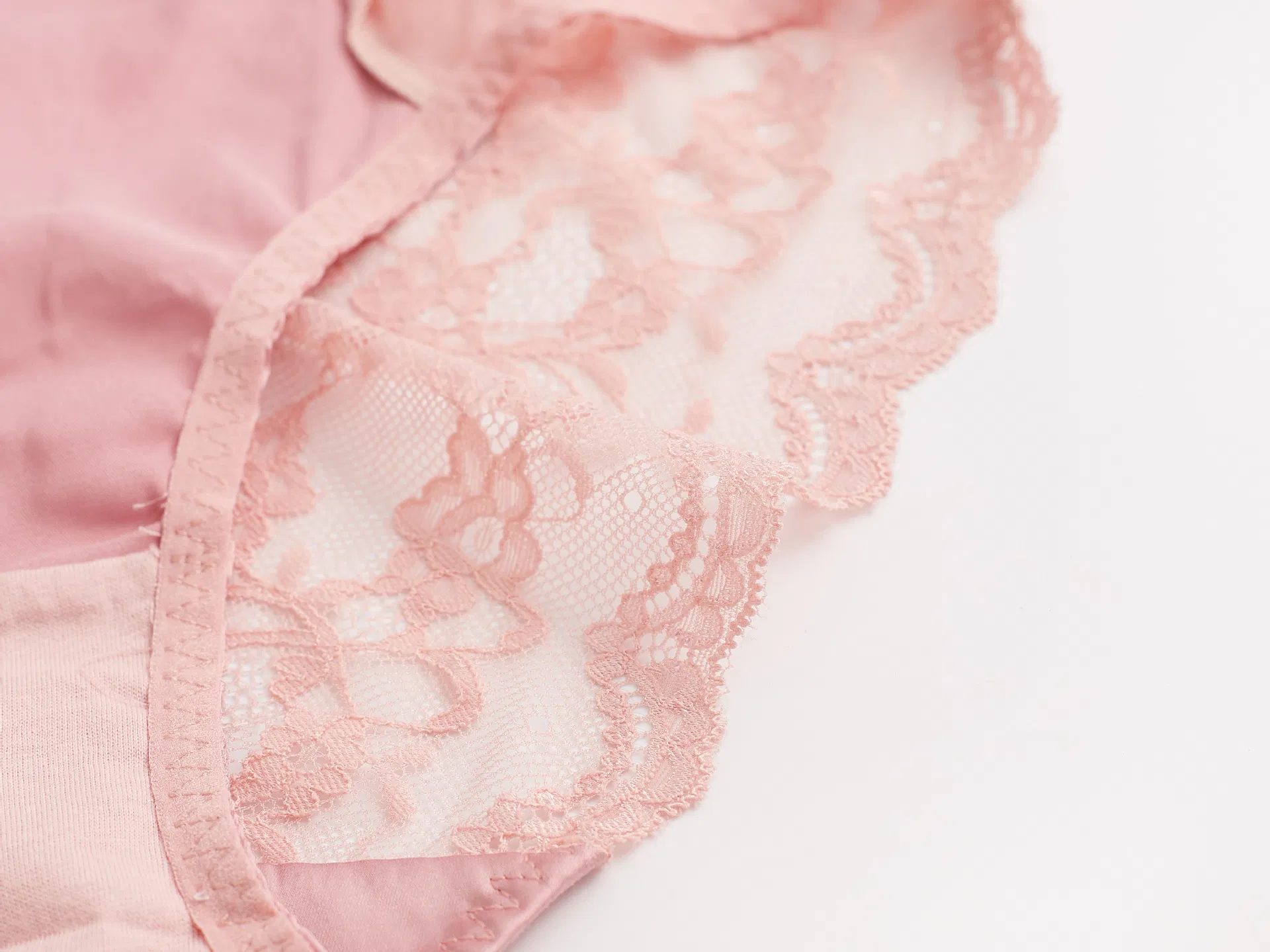 Wholesale French Smooth Lace Ultra-Thin Romantic for Women Soft Sexy Underwear Bra Set Lingerie