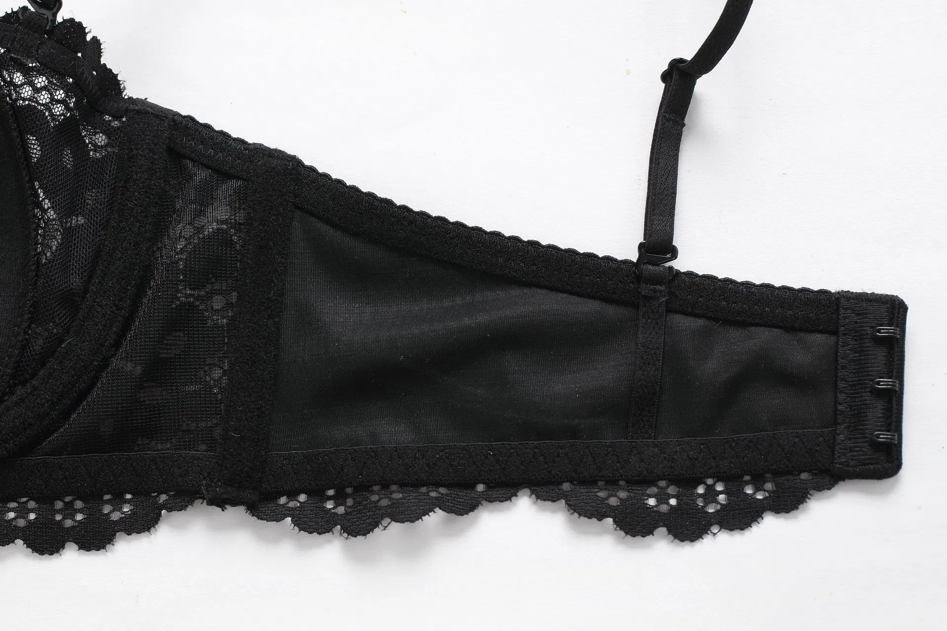 Hot Sell Sexy Embroidered Ultra-Thin Set for Women French Lace Soft Bra Underwear Lingerie
