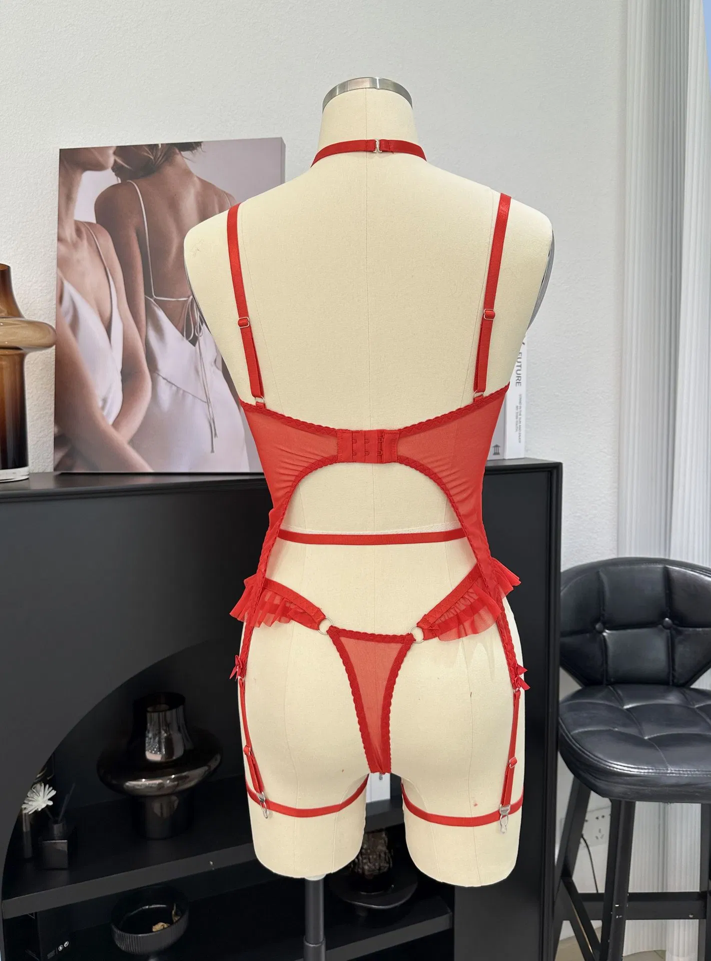 French Sexy Underwear Ultra-Thin Bodysuit Temptation Set New Deep-V Women Bra Set Lingerie