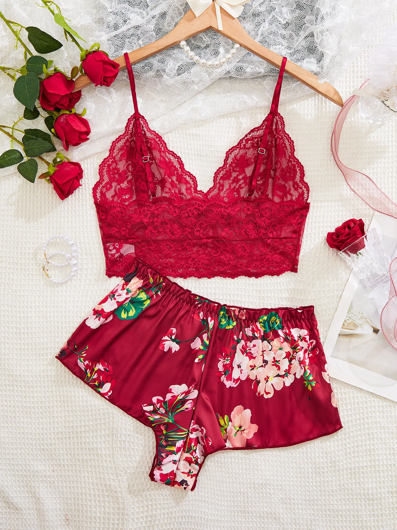 Wholesale Satin Embroidered Lace Underwear Set for Woman Sexy Short Sleeve Two-Piece Lingerie