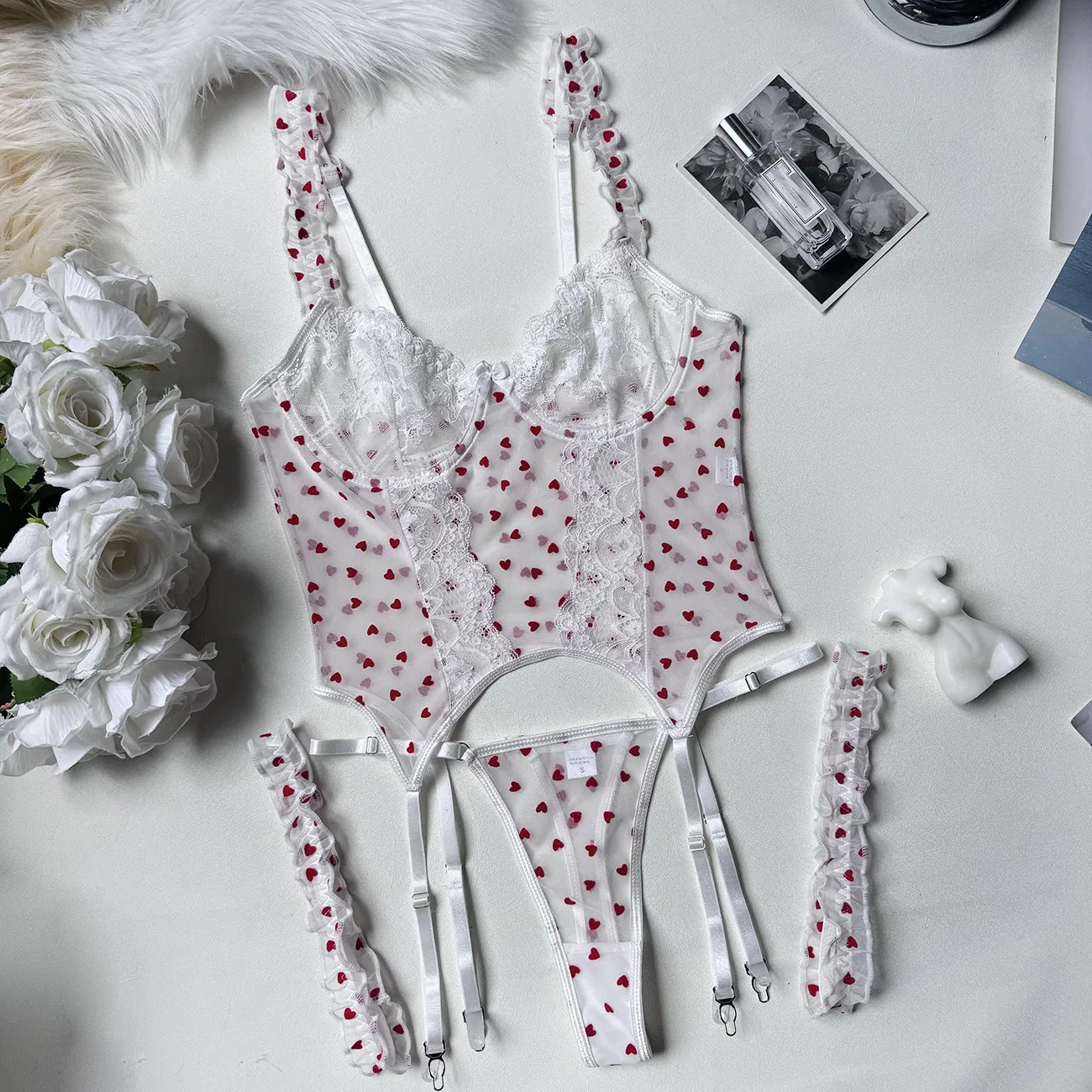 Wholesale Transparent Mesh Underwear Set for Woman Sexy Ultral-Thin Embroidery Lace Lingerie