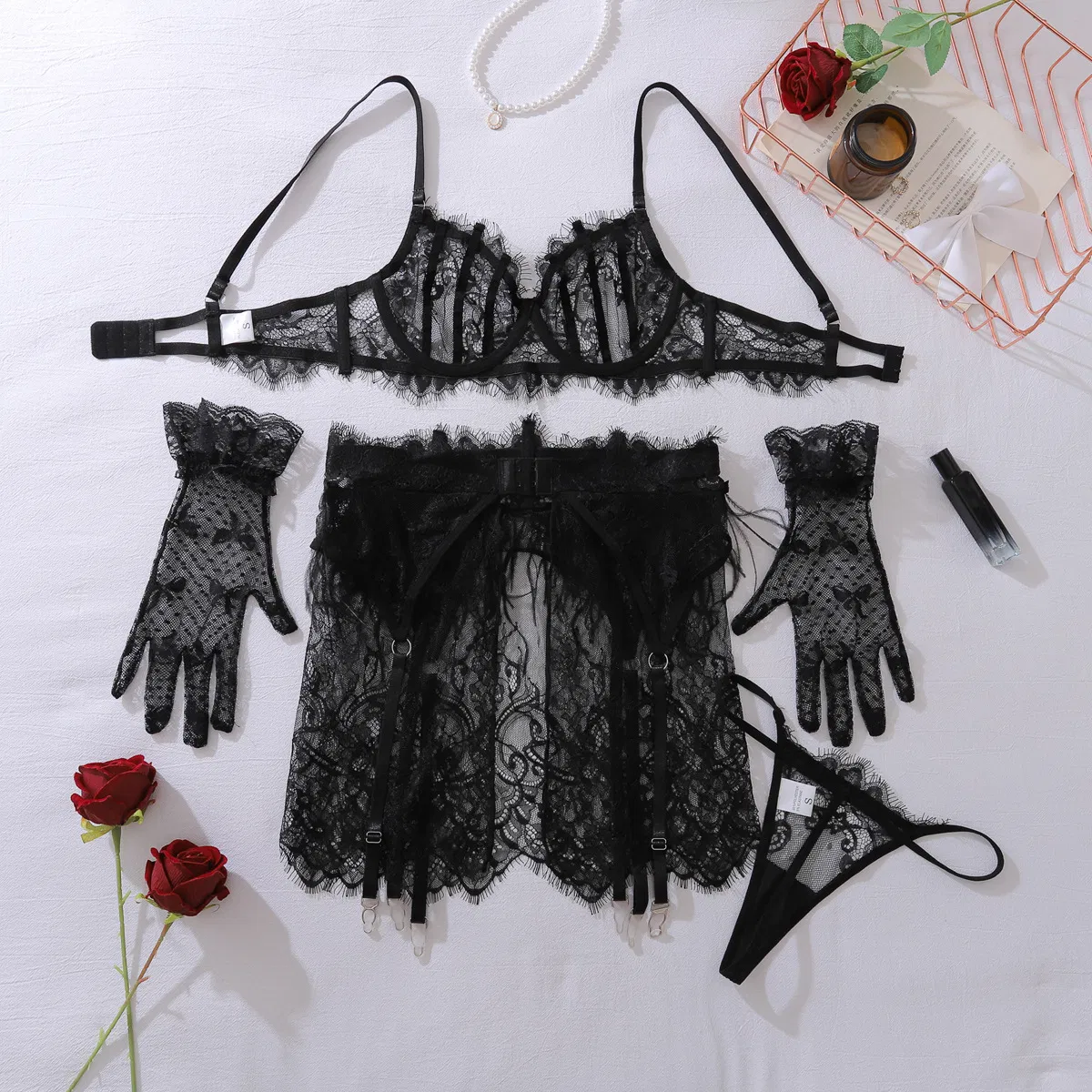 Wholesale See-Through Mesh Women Underwear Set Sexy Feather Embroidery Lace Lingerie