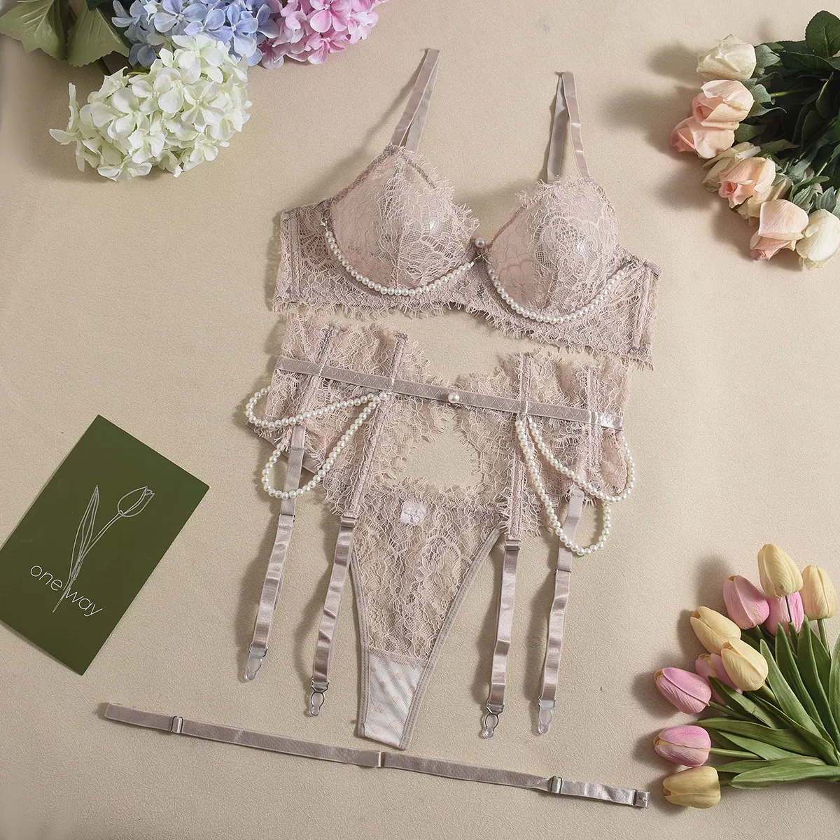 Wholesale See-Through Underwear Set for Woman Sexy Embroidery Eyelashes Lace Lingerie