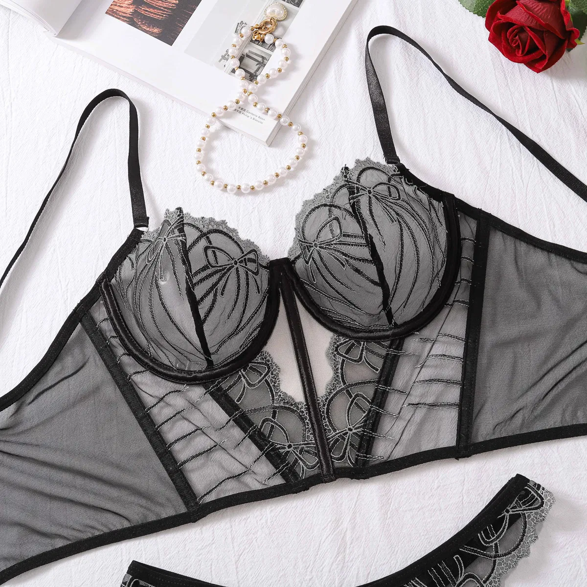 Wholesale New Fishbone Ultra-Thin Bra Panty Sets Sexy Embroidery See-Through Lingerie