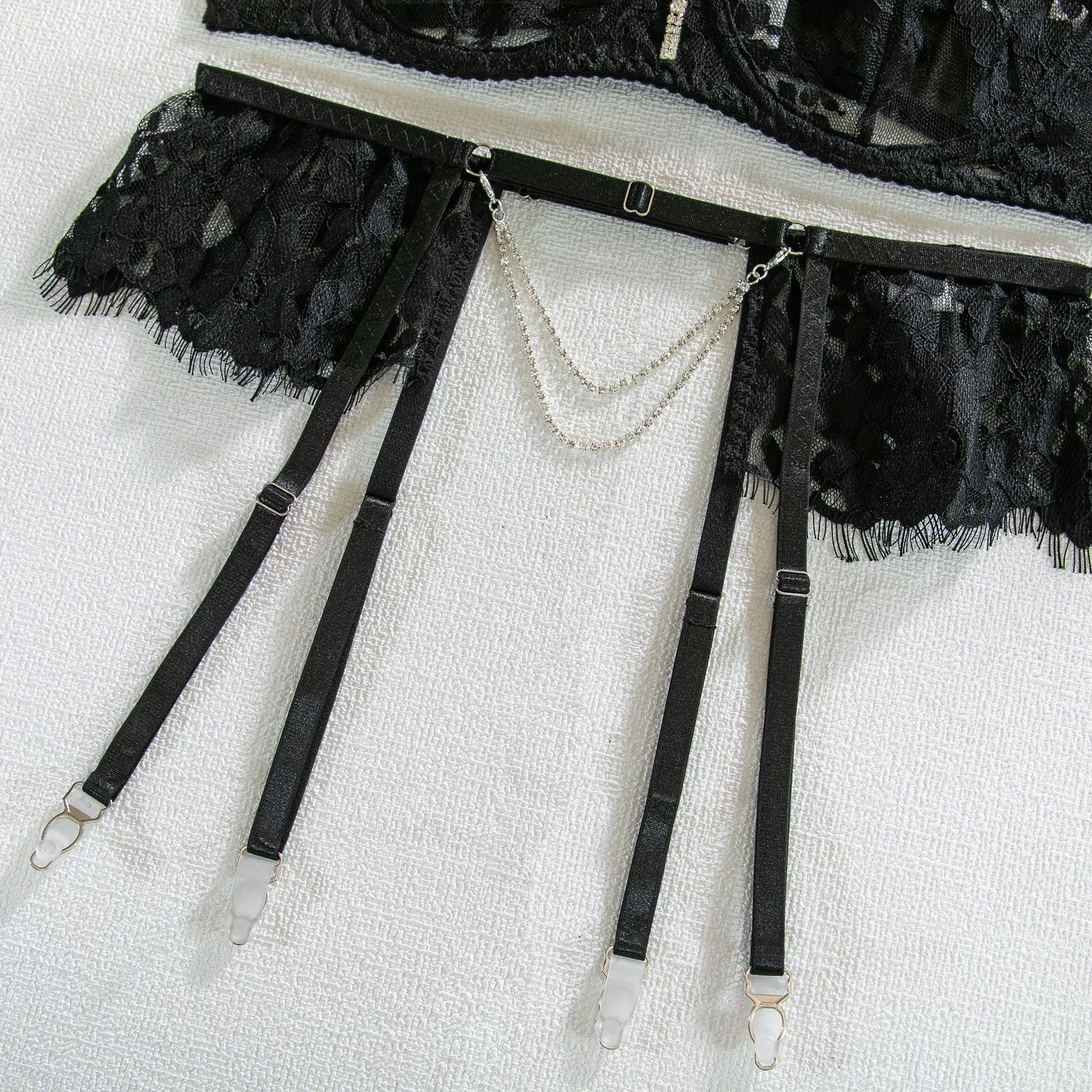 Sexy Erotic Underwear Set with Diamond Necklace Wholesale Embroidered Eyelash Lace Lingerie