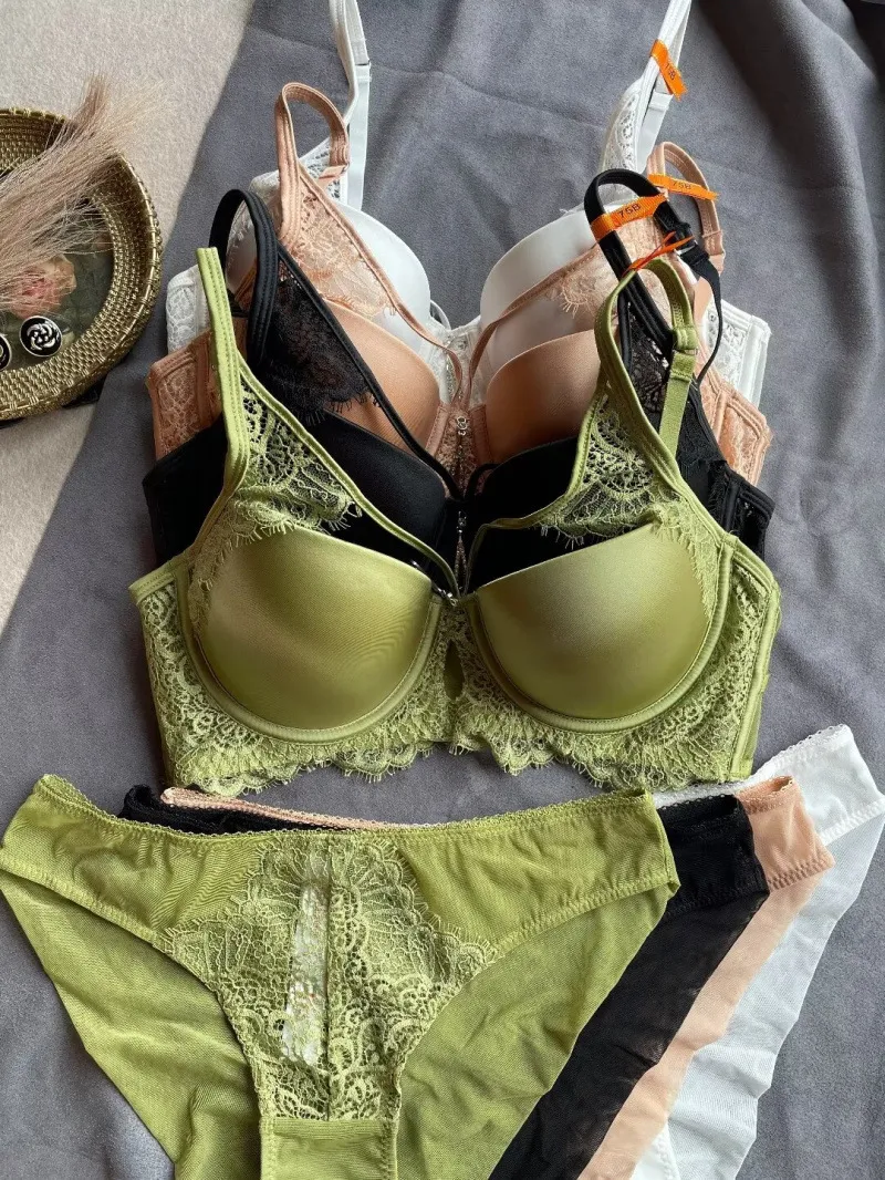 Fashion Sexy Hollow out Seamless Lingerie Push up Underwear Bra Set for Women