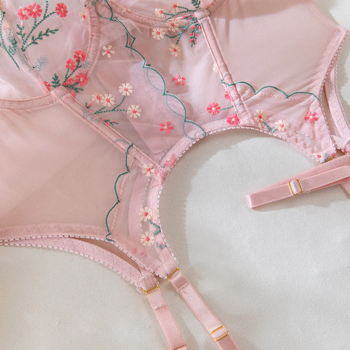 Sexy High Elastic Fish-Bone Underwear Set New Flower Embroidered See-Through Lingerie