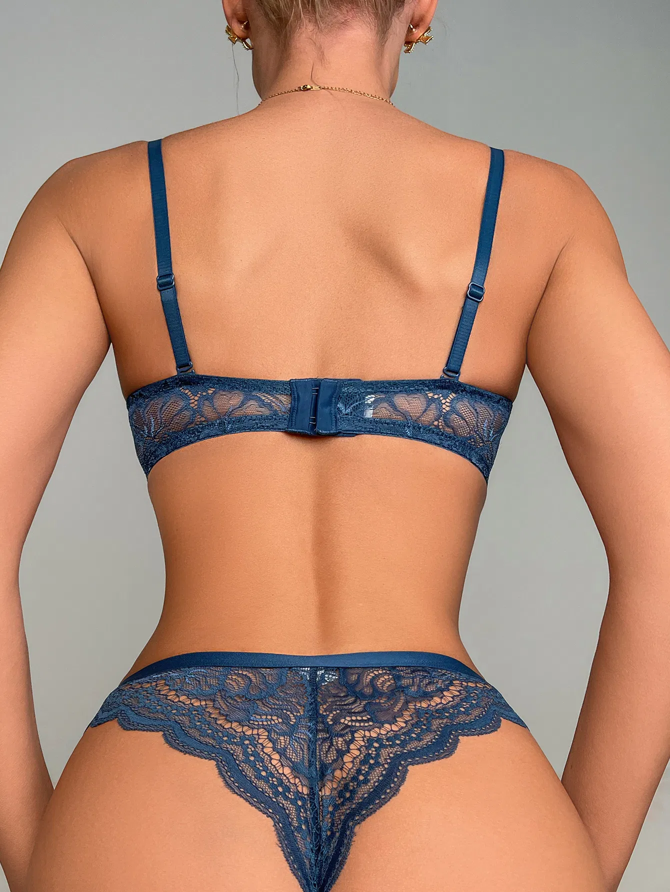 Hot Sales Ladies Push-up Bra &amp; Brief Sets Wholesale Sexy Lace Thongs Underwear