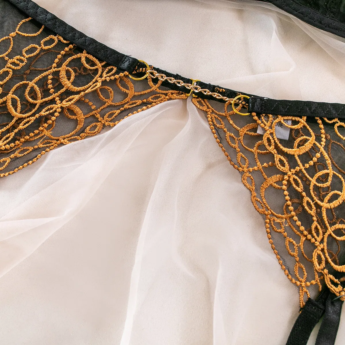 Wholesale See-Through Embroidery Lace Bra Brief Set Sexy Thin Woman Lingerie