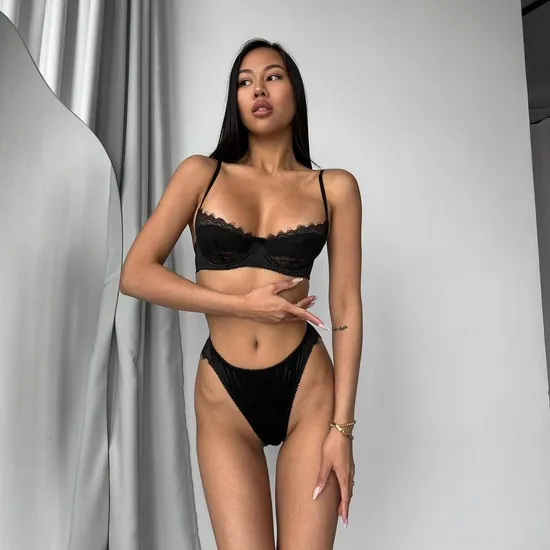 Wholesale Ultra Thin Underwear Set Sexy Flower Embroidery See Through Lingerie
