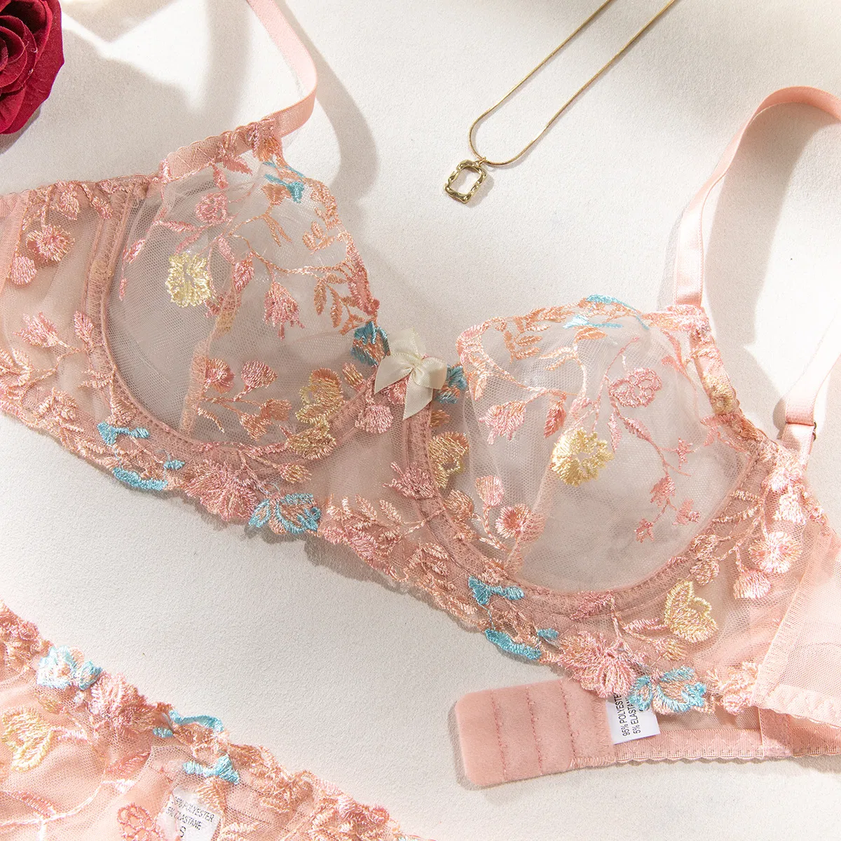 Hot Selling Embroidered Floral Lace Bra and Panty Set Sexy See-Through Mesh Woman Lingerie