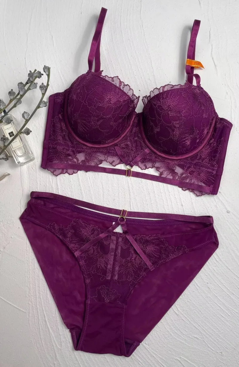 Wholesale French Embroidery Lace Trim Breathable Hollow out Ultra-Thin Romantic for Women Soft Bra Underwear Set Sexy Lingerie