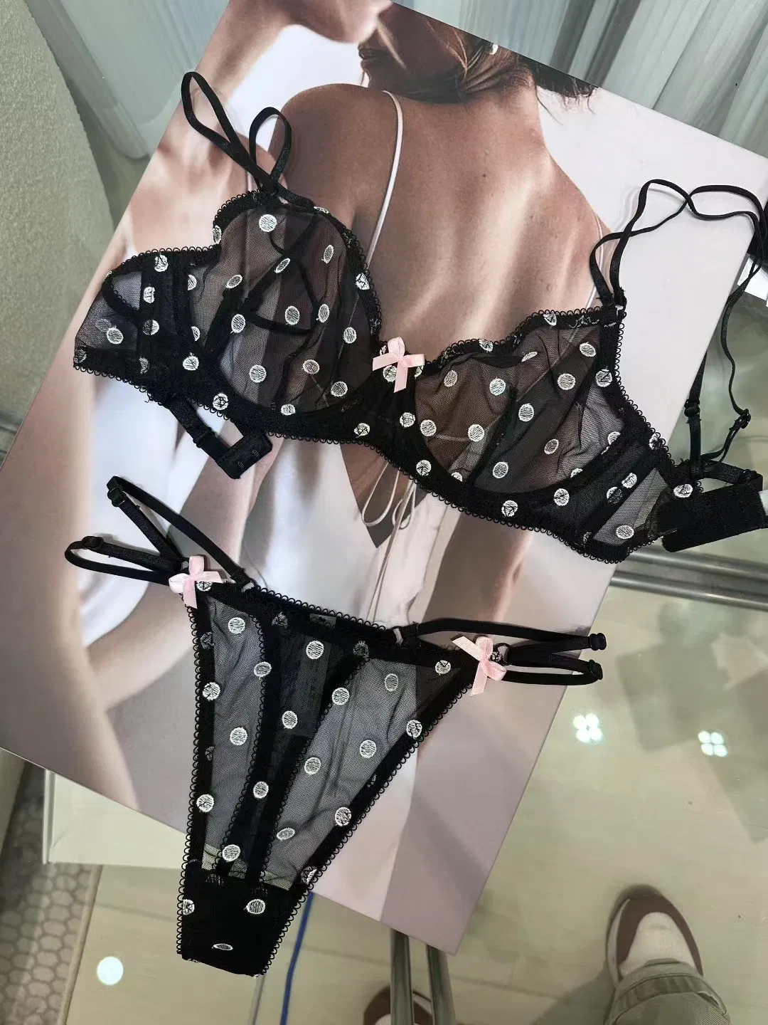 New Style Sexy Romantic Bra Set for Women French Ultra-Thin Mesh Underwear Lingerie
