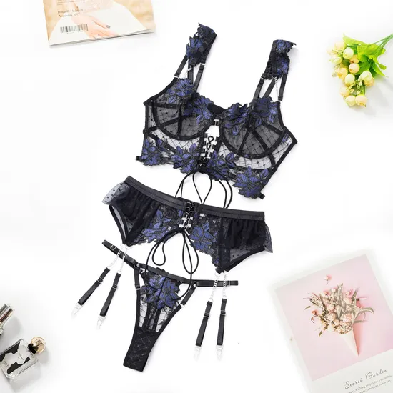 Wholesale Floral Embroidery Woman Bra Panty Set Sexy See-Through Garter Lingerie