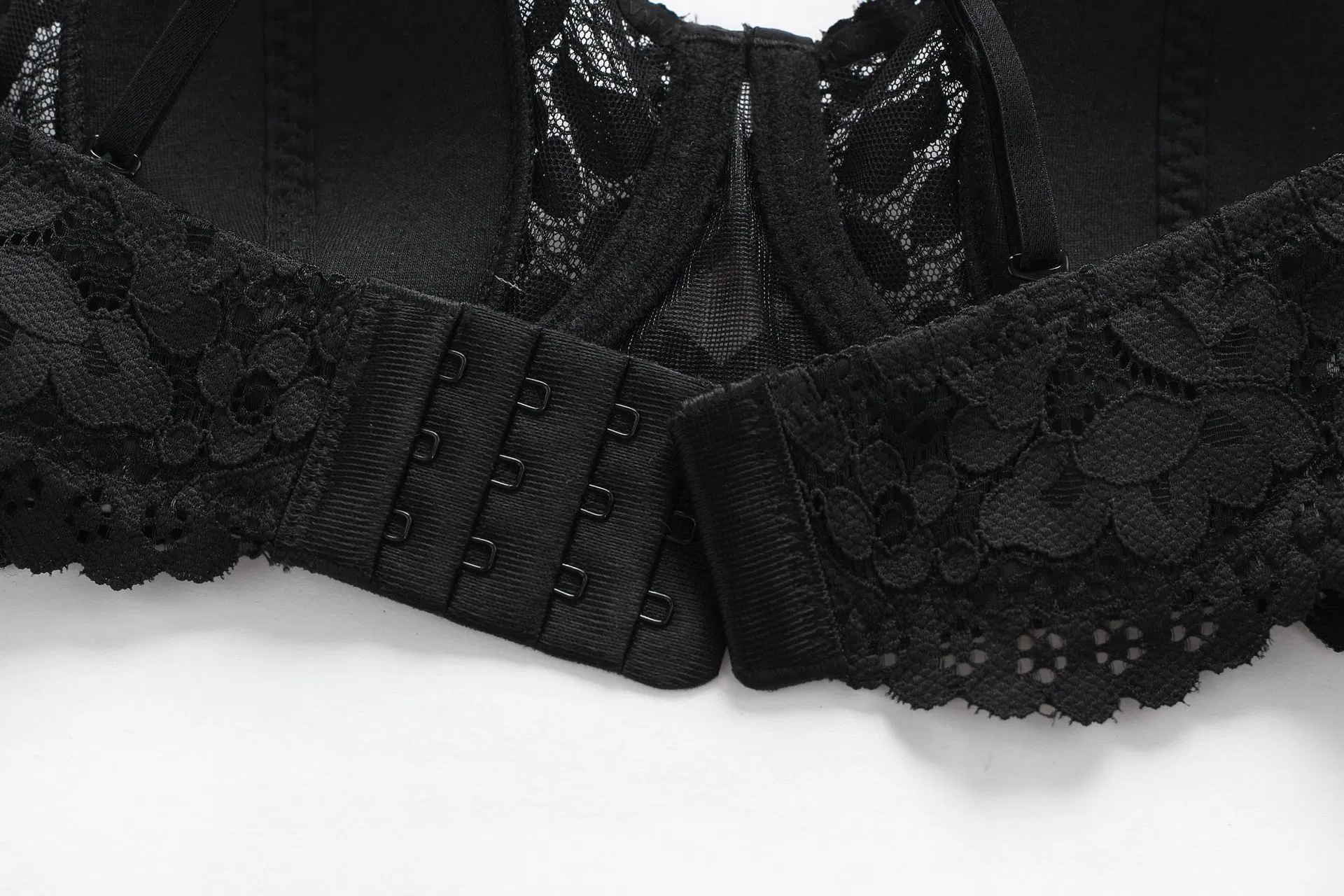 Hot Sell Sexy Embroidered Ultra-Thin Set for Women French Lace Soft Bra Underwear Lingerie