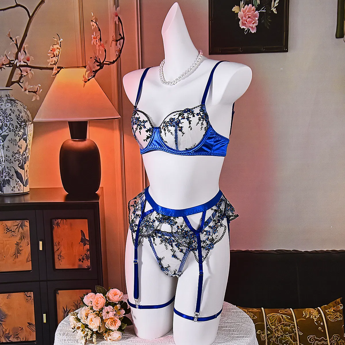 Wholesale See-Through Bra and Panty Set Sexy Floral Embroidered Woman Lingerie