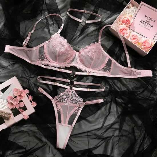 Hot Fashion Love Heart Halter Woman Bra Set Sexy See-Through Embroidered Lingerie