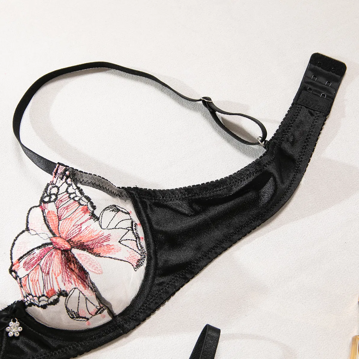 Sexy See-Through Mesh Butterfly Embroidery Bra Set New Fashion 2-Piece Woman Lingerie