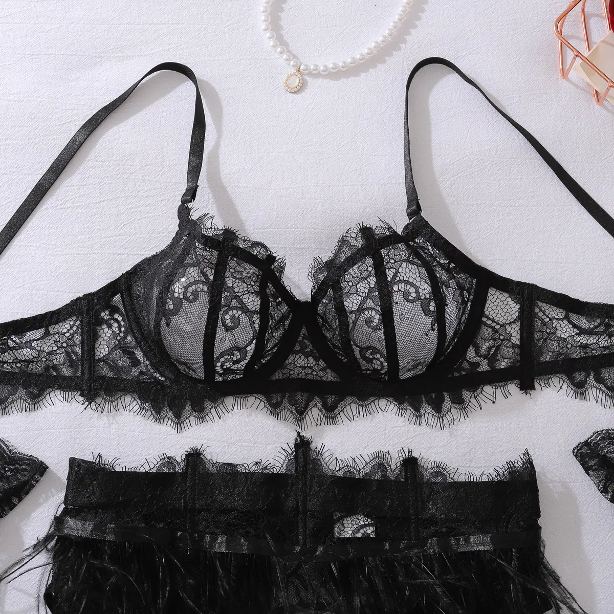 Wholesale See-Through Mesh Women Underwear Set Sexy Feather Embroidery Lace Lingerie