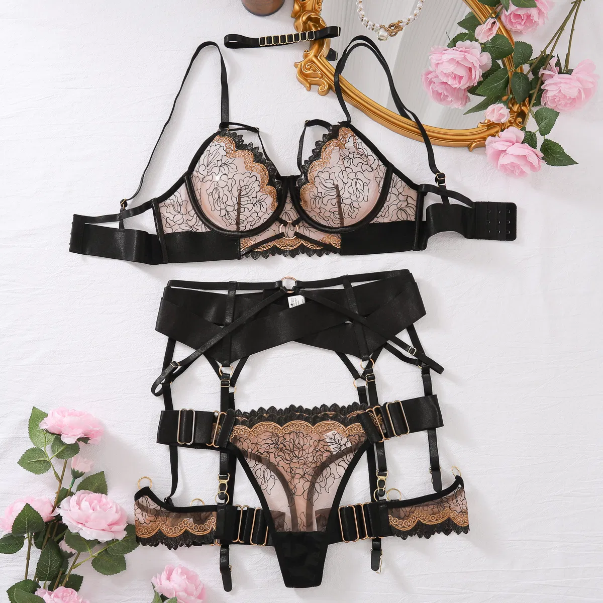 Wholesale Embroidery See-Through Mesh Underwear Set for Woman Sexy Hollow out Lingerie